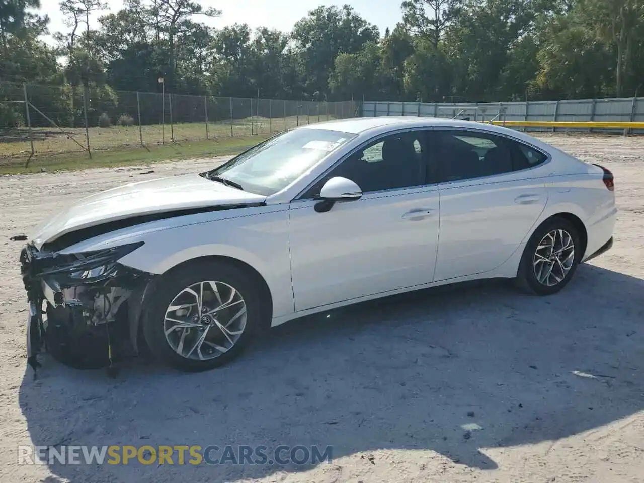 1 Photograph of a damaged car KMHL64JAXMA150669 HYUNDAI SONATA 2021