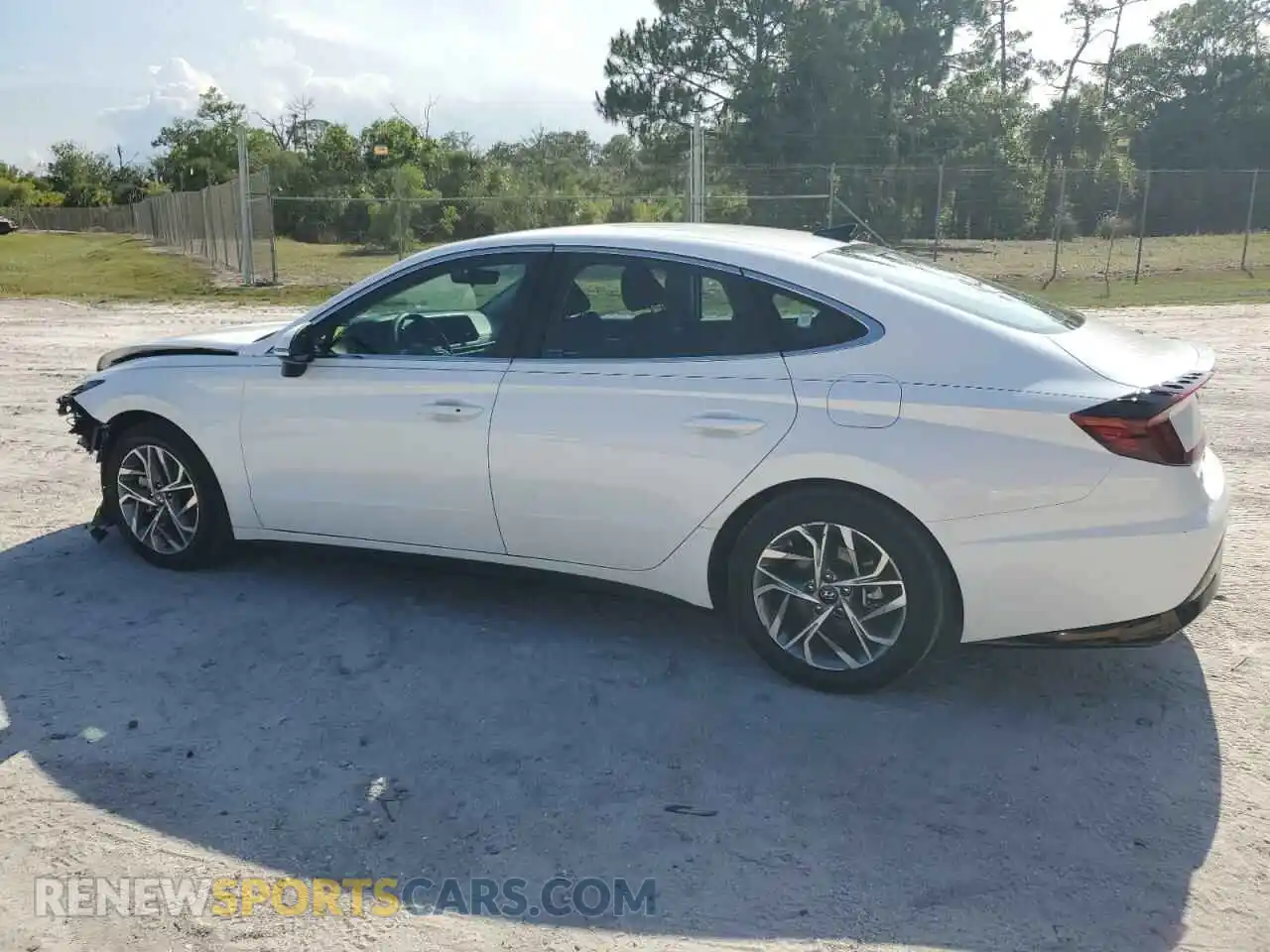 2 Photograph of a damaged car KMHL64JAXMA150669 HYUNDAI SONATA 2021