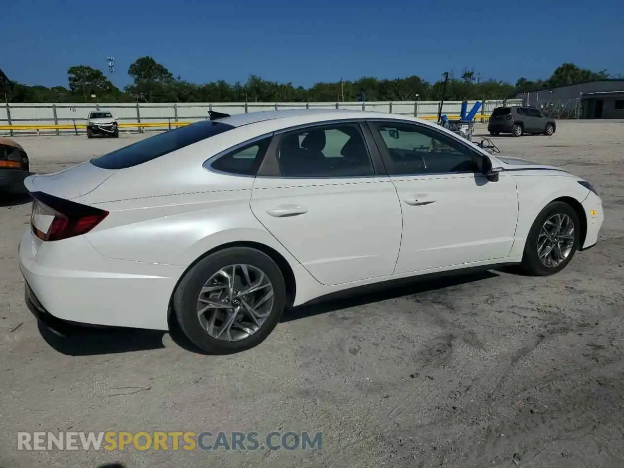 3 Photograph of a damaged car KMHL64JAXMA150669 HYUNDAI SONATA 2021