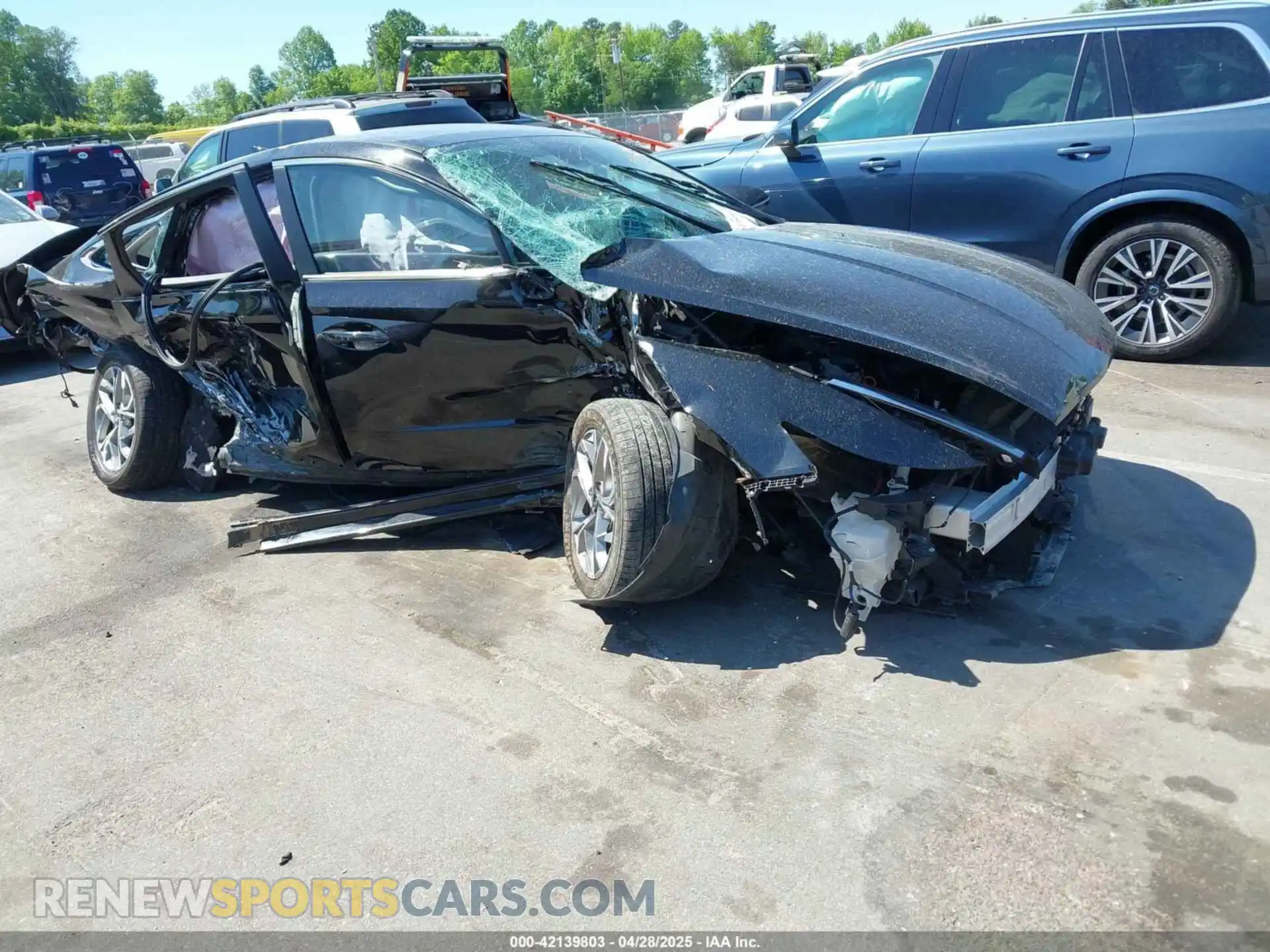 1 Photograph of a damaged car KMHL64JAXMA162630 HYUNDAI SONATA 2021