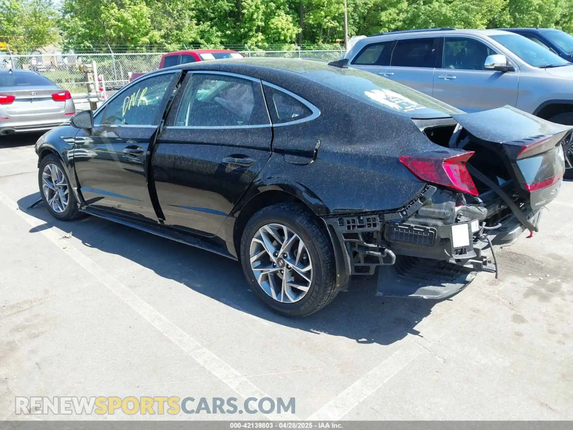 3 Photograph of a damaged car KMHL64JAXMA162630 HYUNDAI SONATA 2021