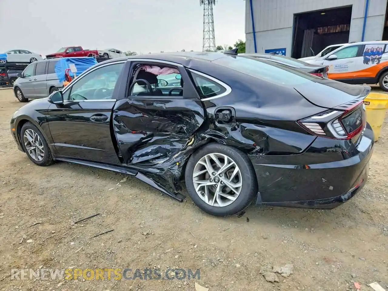 2 fotografías del automóvil dañado KMHL64JA2PA250737 HYUNDAI SONATA 2023