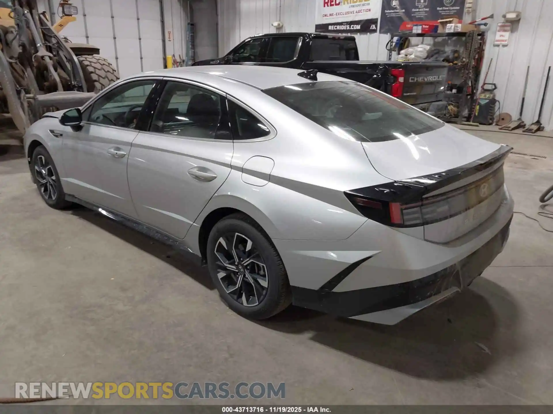 3 Photograph of a damaged car KMHL64JA2SA511809 HYUNDAI SONATA 2025
