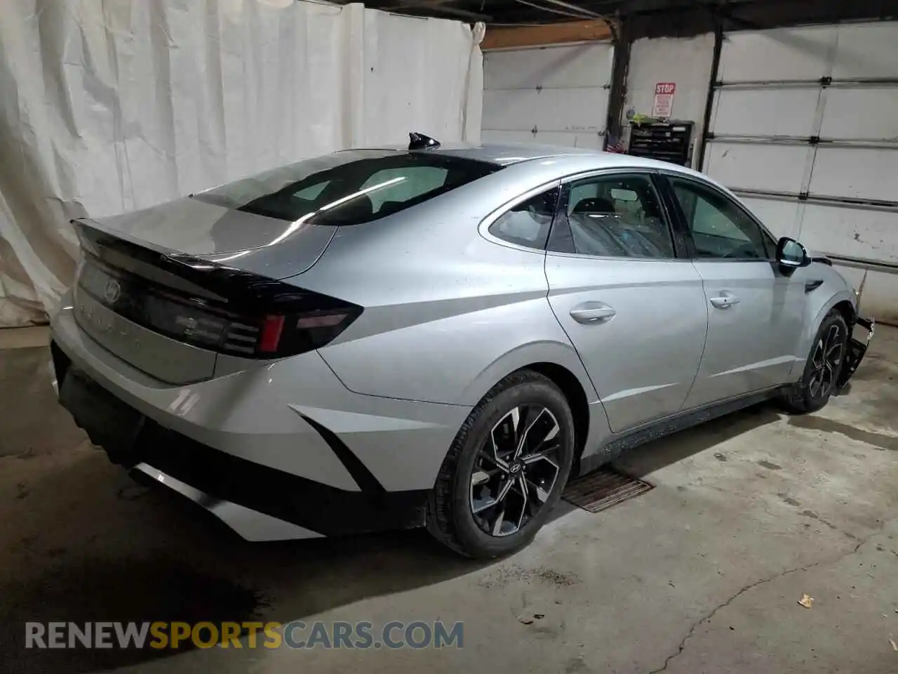 3 Photograph of a damaged car KMHL64JA8SA498564 HYUNDAI SONATA 2025