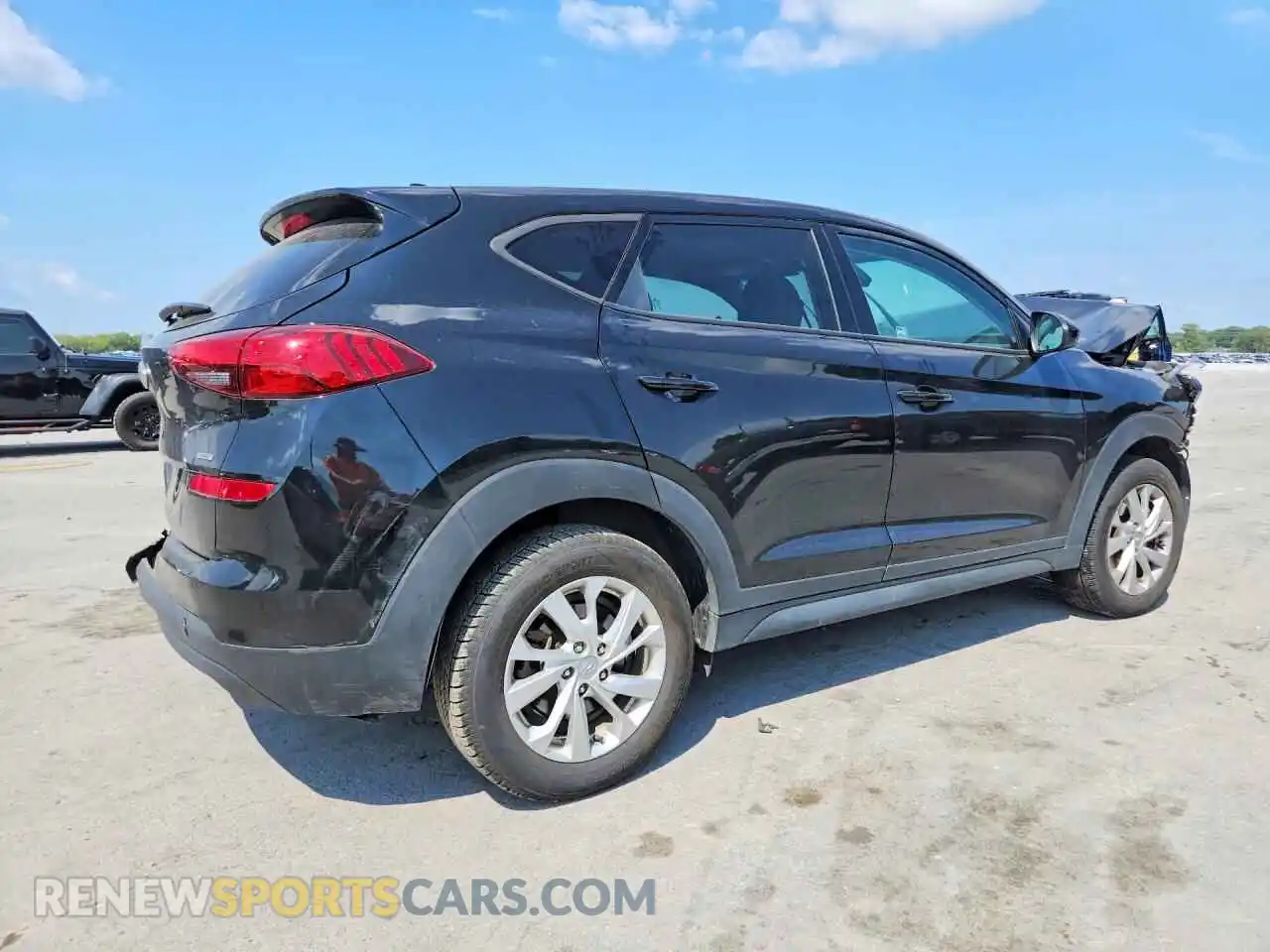 3 Photograph of a damaged car KM8J2CA40MU366410 HYUNDAI TUCSON 2021