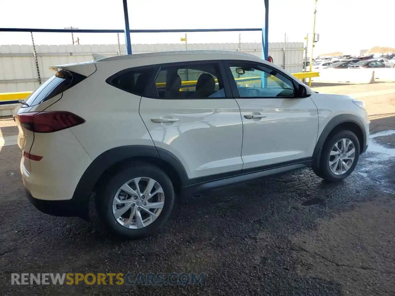 3 Photograph of a damaged car KM8J33A47MU326032 HYUNDAI TUCSON 2021