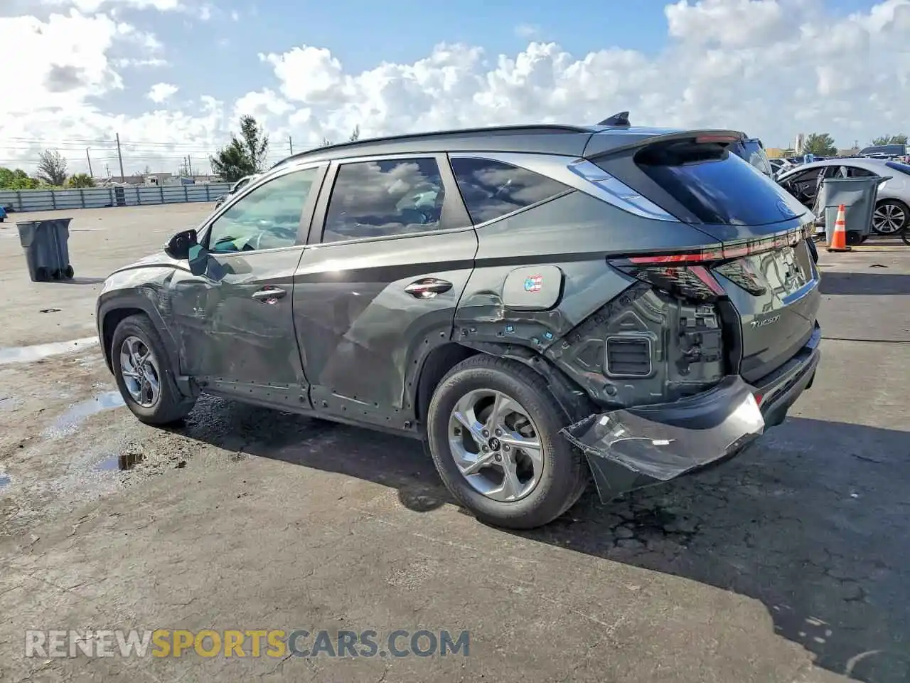 2 Photograph of a damaged car 5NMJB3AE0NH034988 HYUNDAI TUCSON 2022