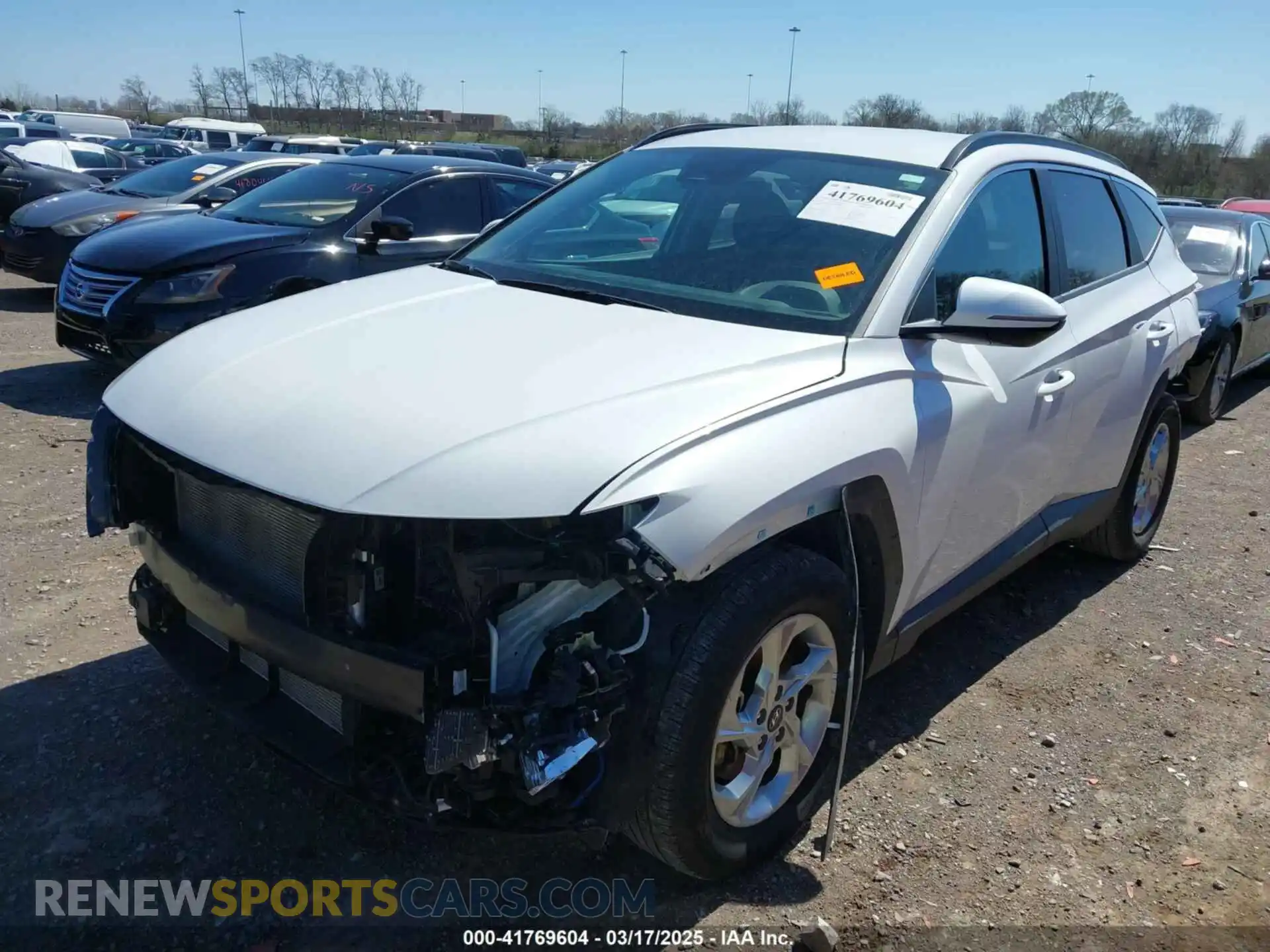 2 Photograph of a damaged car 5NMJB3AE3NH070982 HYUNDAI TUCSON 2022