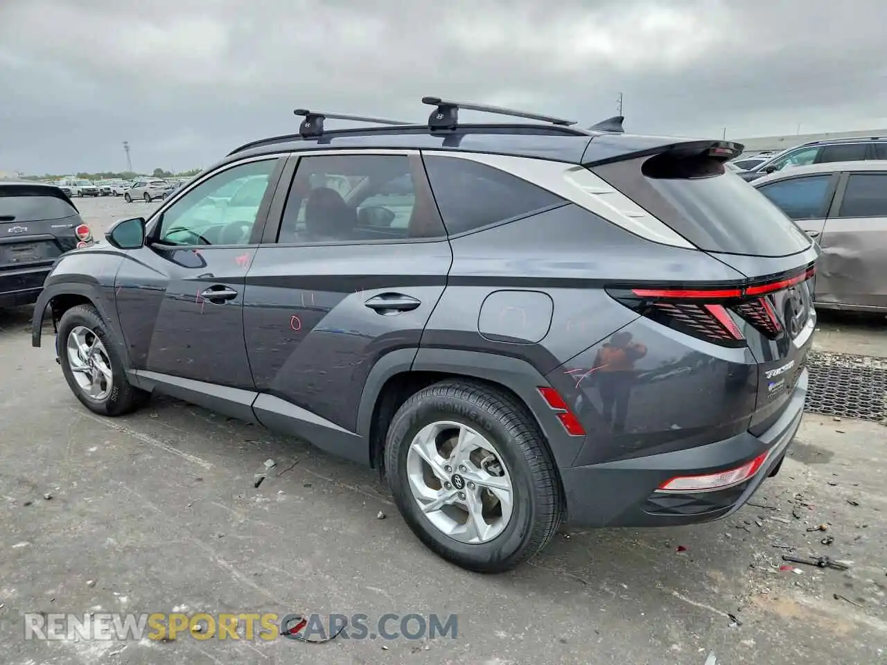 2 Photograph of a damaged car 5NMJB3AE5NH086567 HYUNDAI TUCSON 2022