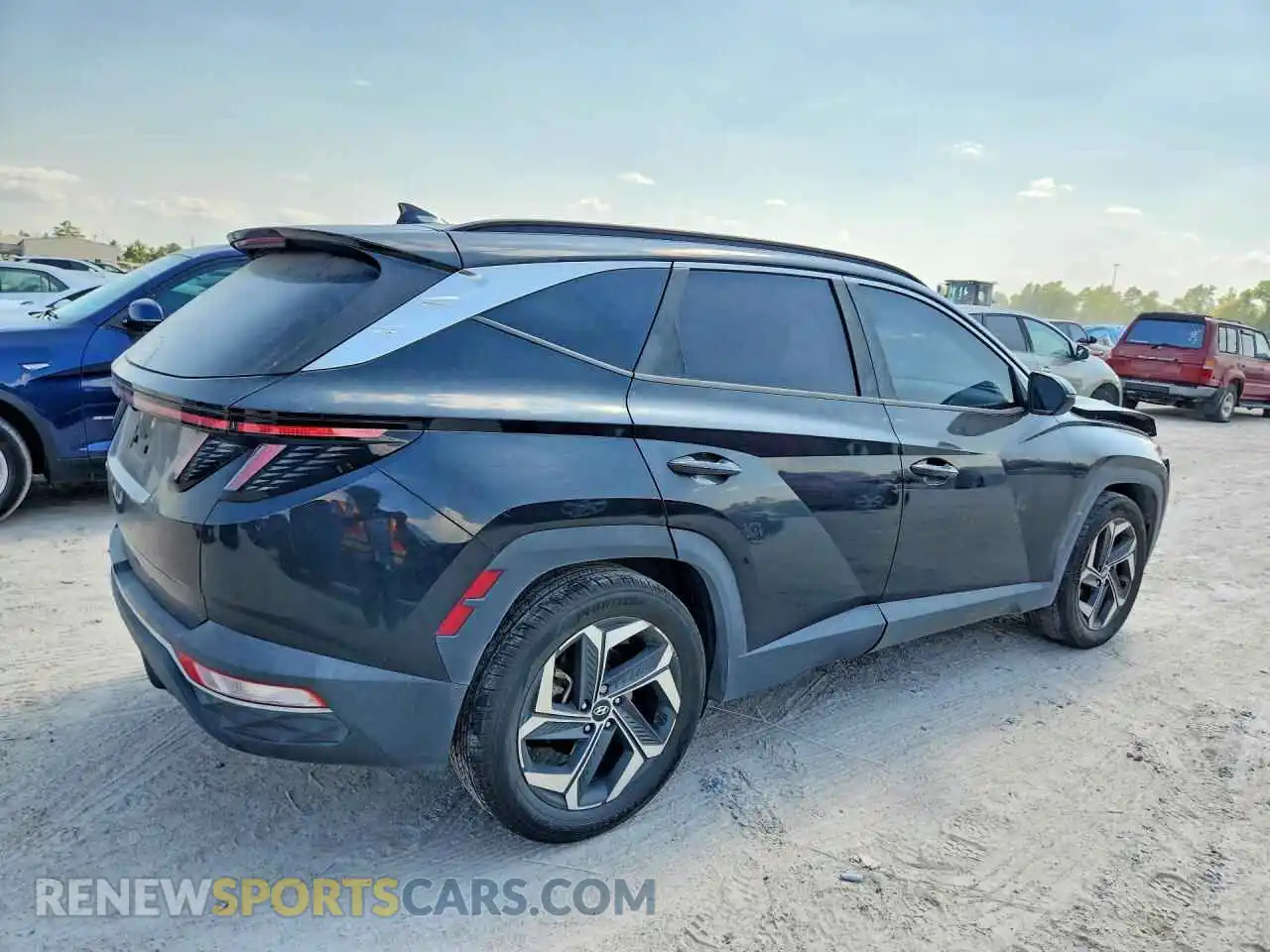 3 Photograph of a damaged car 5NMJC3AE2NH065236 HYUNDAI TUCSON 2022