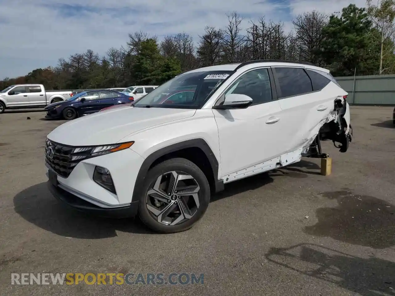1 Photograph of a damaged car 5NMJFCAE4NH057565 HYUNDAI TUCSON 2022