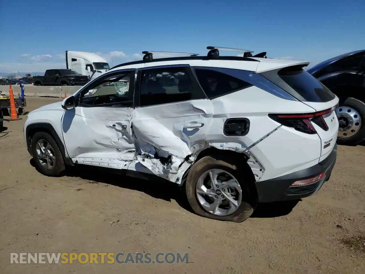 2 Photograph of a damaged car 5NMJB3AE4PH225414 HYUNDAI TUCSON 2023