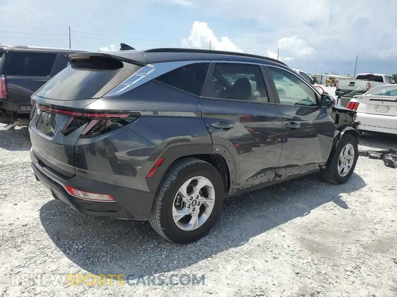 3 Photograph of a damaged car 5NMJB3AE4PH293860 HYUNDAI TUCSON 2023