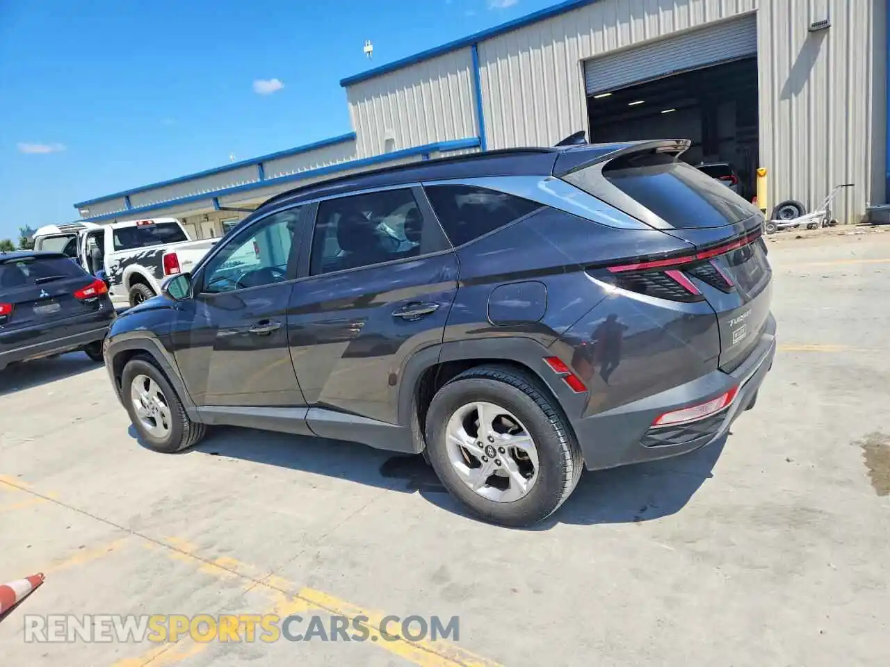 2 Photograph of a damaged car 5NMJB3AE5PH198675 HYUNDAI TUCSON 2023