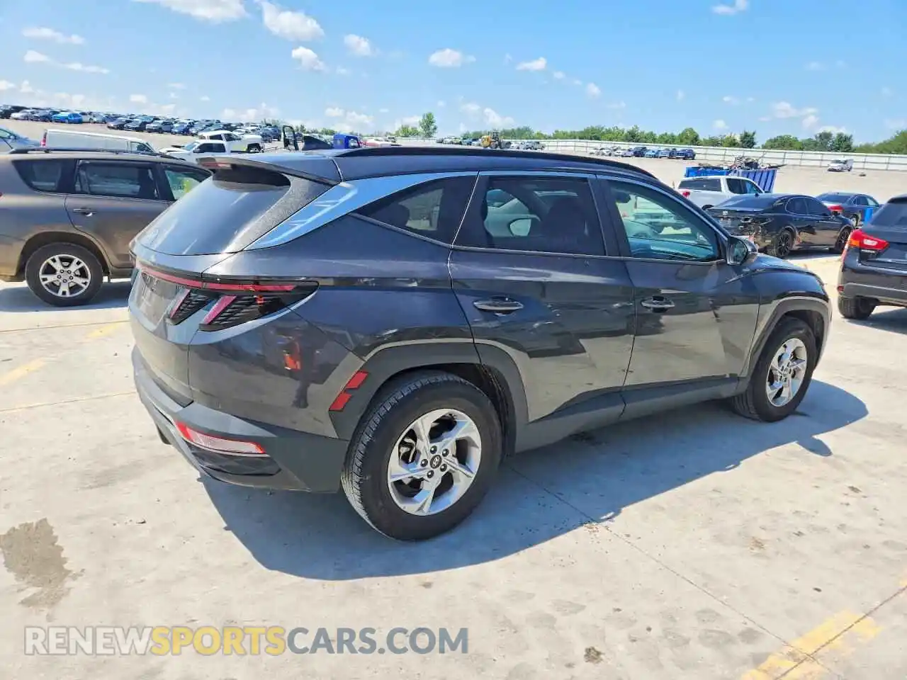 3 Photograph of a damaged car 5NMJB3AE5PH198675 HYUNDAI TUCSON 2023