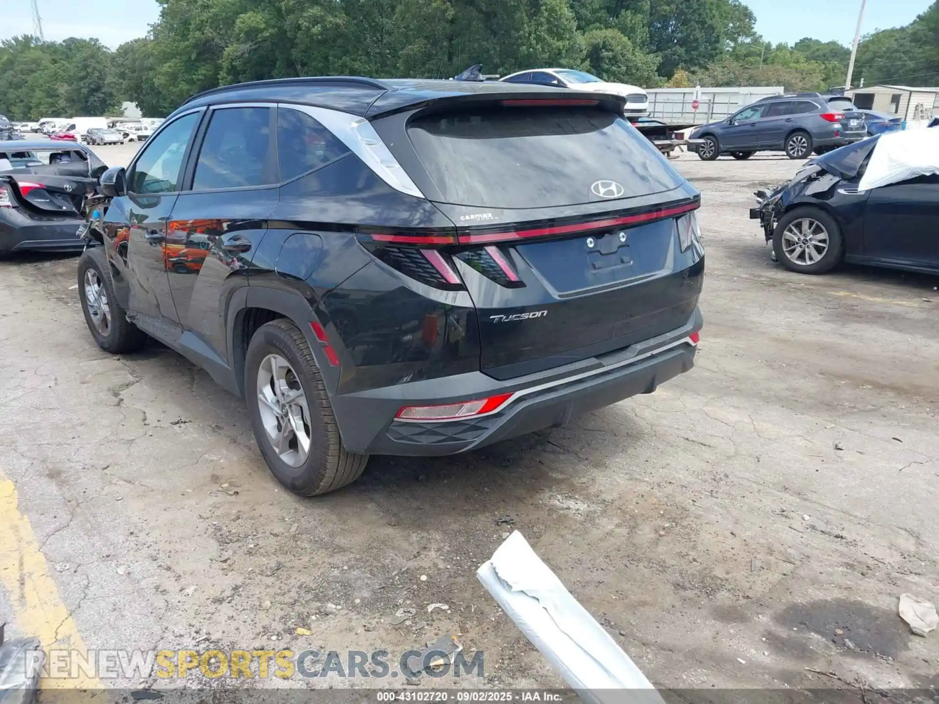 3 Photograph of a damaged car 5NMJB3AE8PH200855 HYUNDAI TUCSON 2023