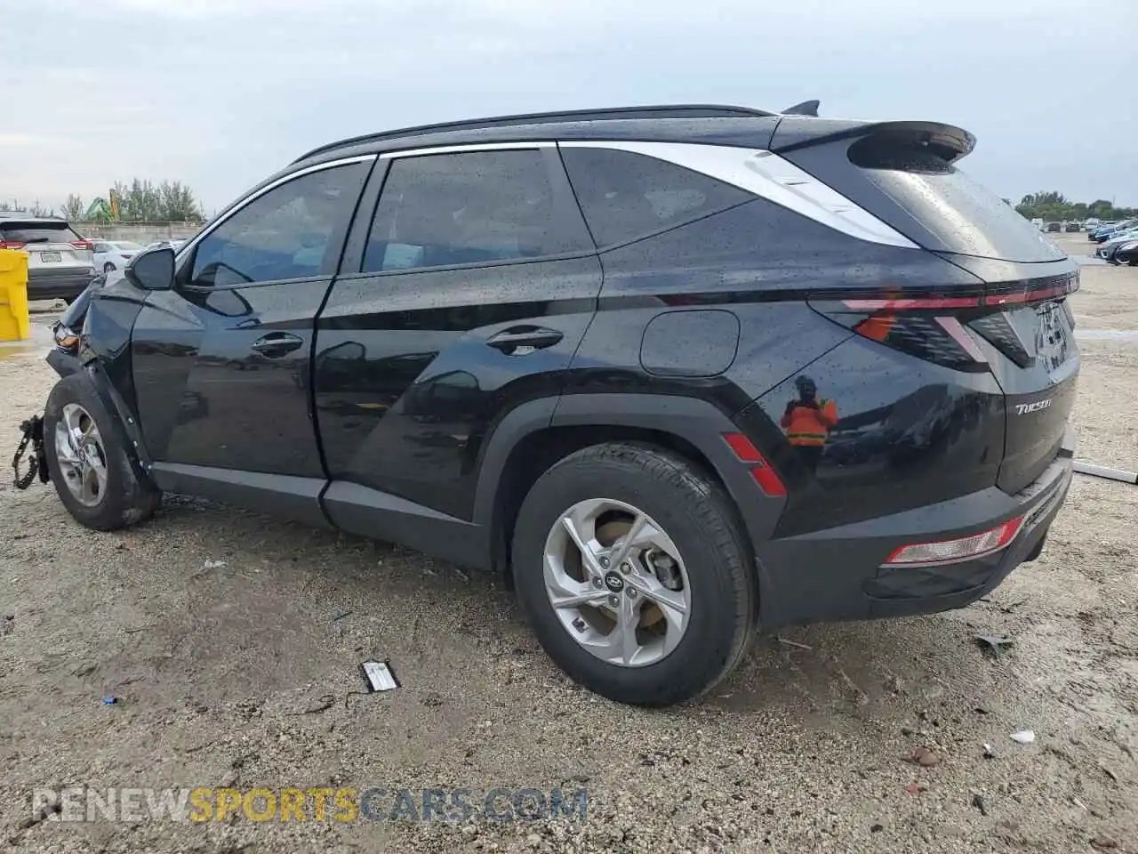 2 Photograph of a damaged car 5NMJB3AE9PH228244 HYUNDAI TUCSON 2023