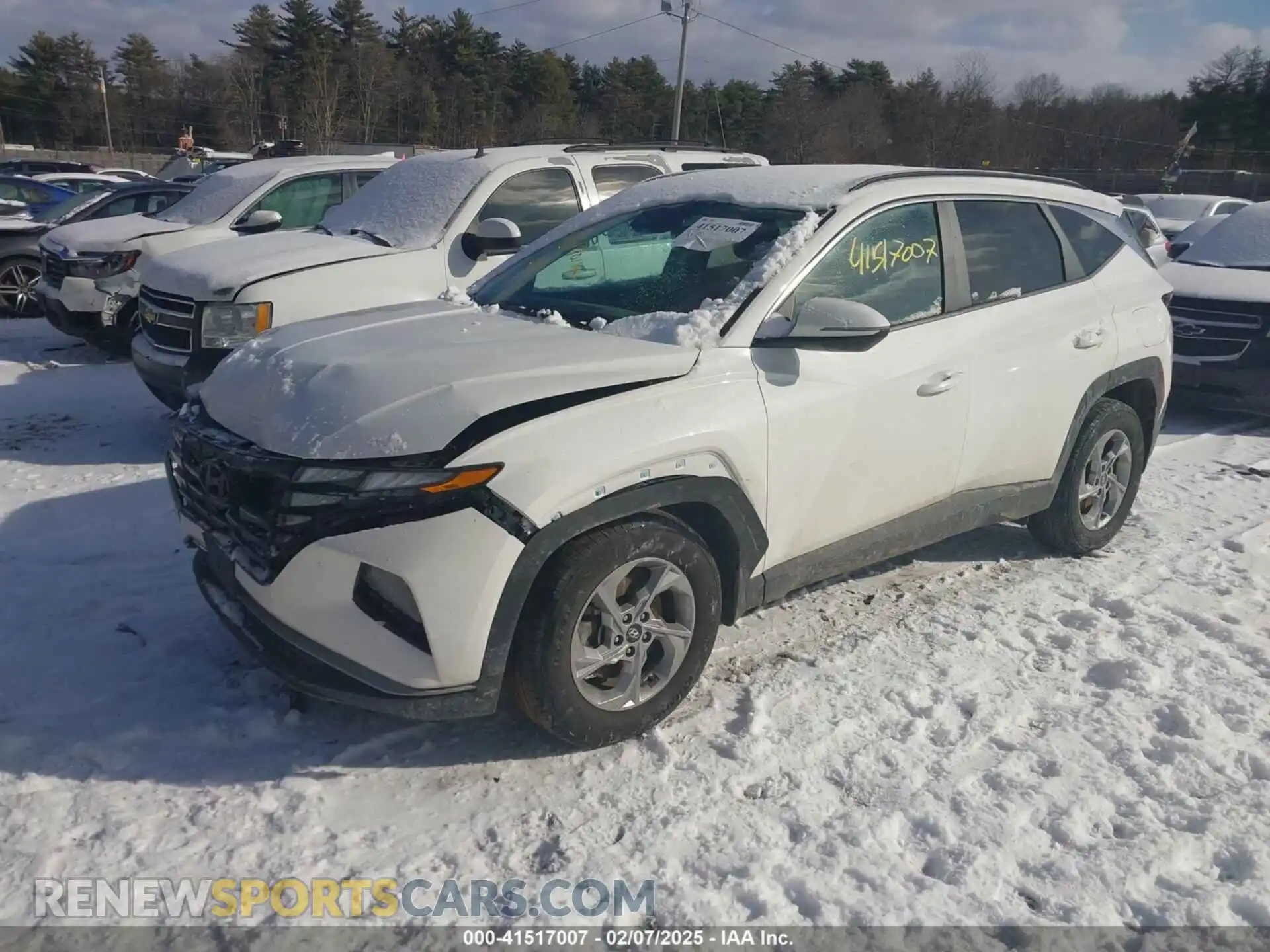 2 fotografías del automóvil dañado 5NMJBCAE2PH182238 HYUNDAI TUCSON 2023