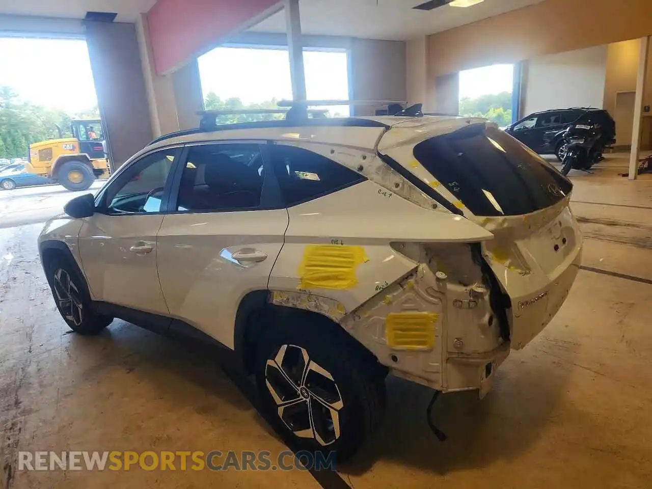 2 Photograph of a damaged car 5NMJFCAE3PH183239 HYUNDAI TUCSON 2023