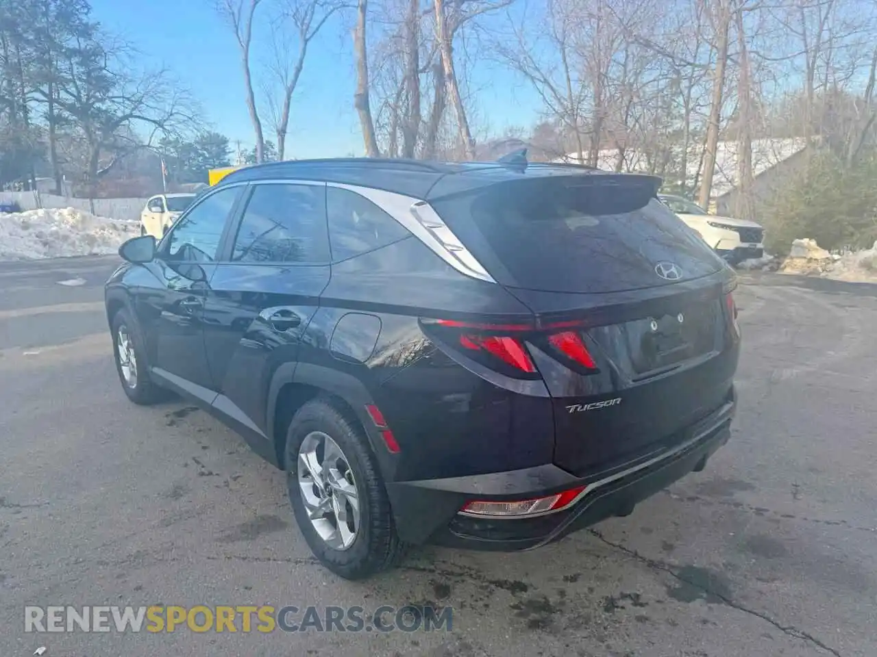 3 Photograph of a damaged car 5NMJB3DEXRH388731 HYUNDAI TUCSON 2024