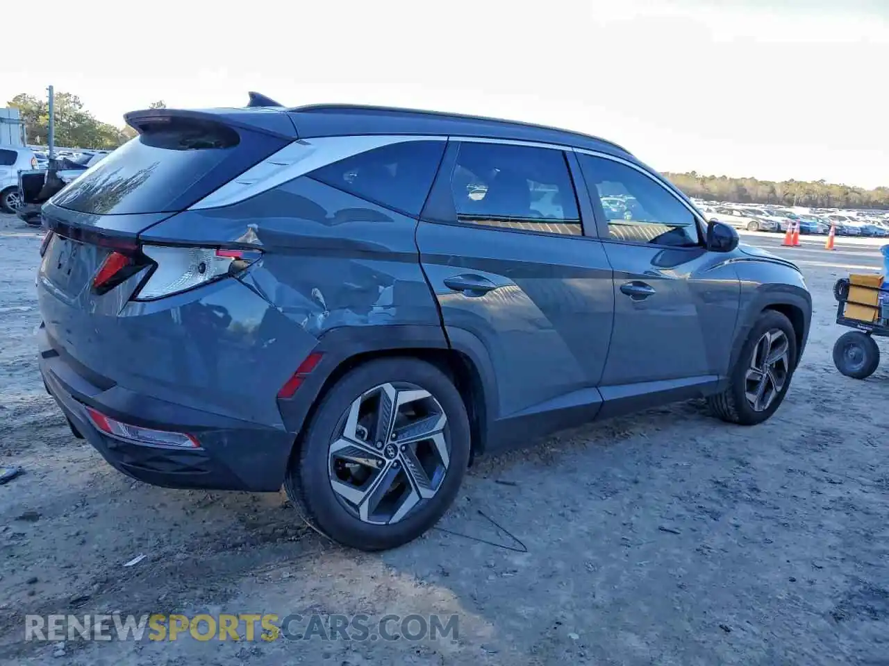 3 Photograph of a damaged car 5NMJB3DEXRH424322 HYUNDAI TUCSON 2024