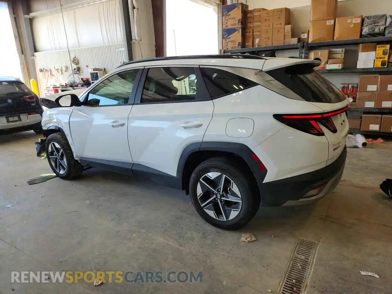 2 Photograph of a damaged car KM8JCDD19SU281518 HYUNDAI TUCSON 2025