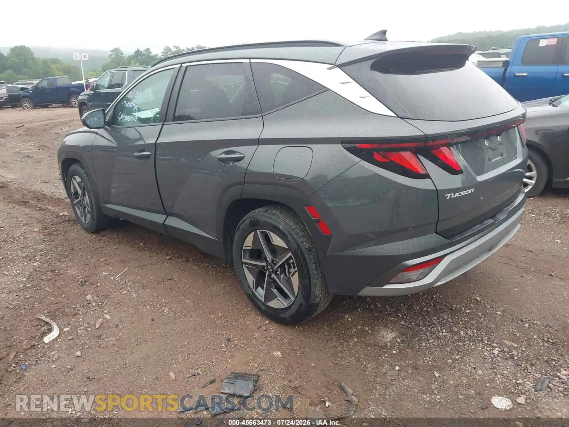 3 fotografías del automóvil dañado 5NMJB3DE3TH614633 HYUNDAI TUCSON 2026