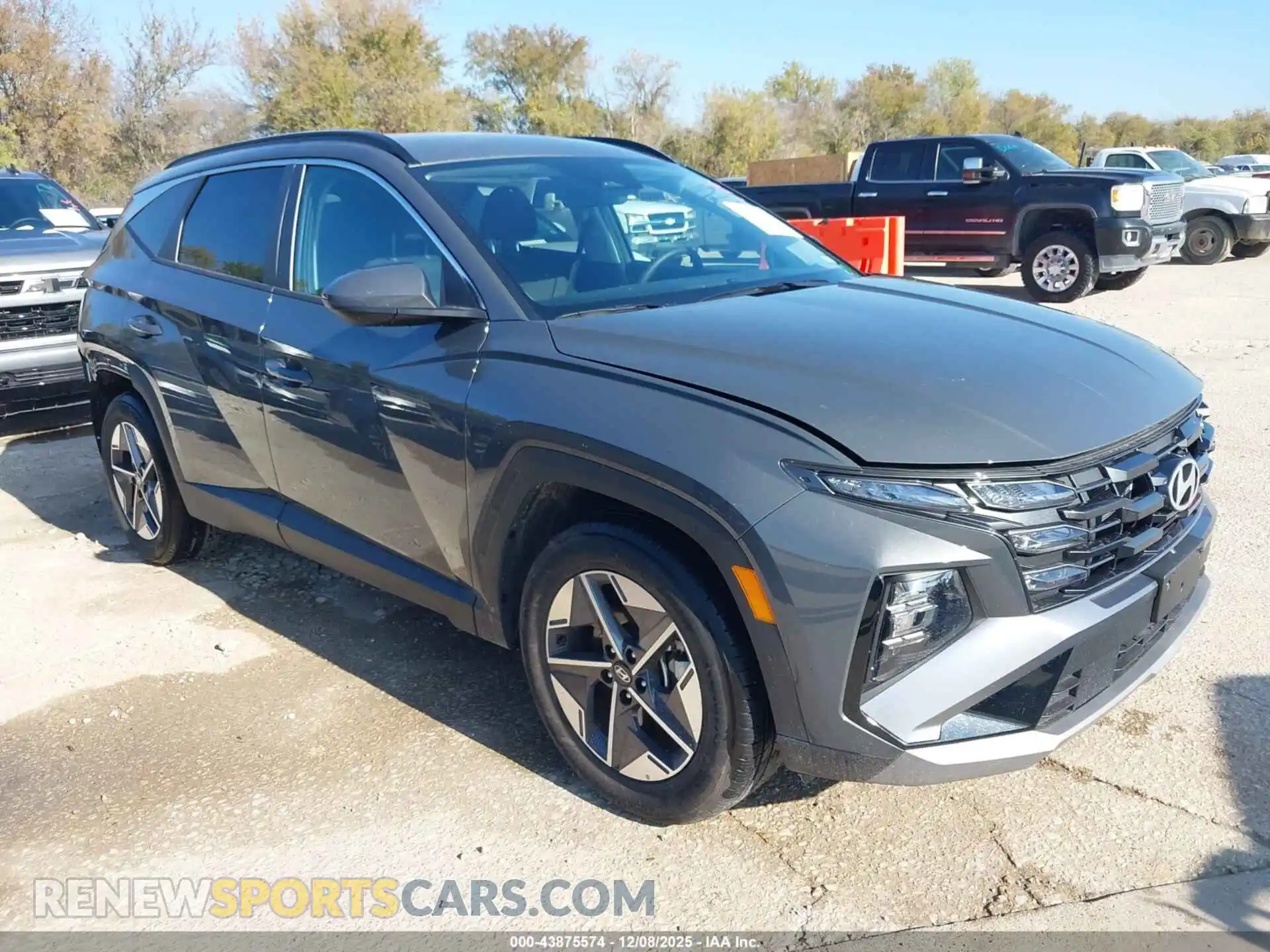 1 Photograph of a damaged car 5NMJB3DEXTH613432 HYUNDAI TUCSON 2026