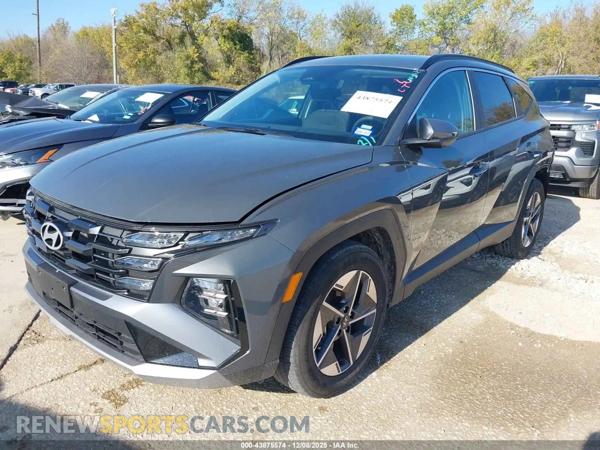 2 Photograph of a damaged car 5NMJB3DEXTH613432 HYUNDAI TUCSON 2026
