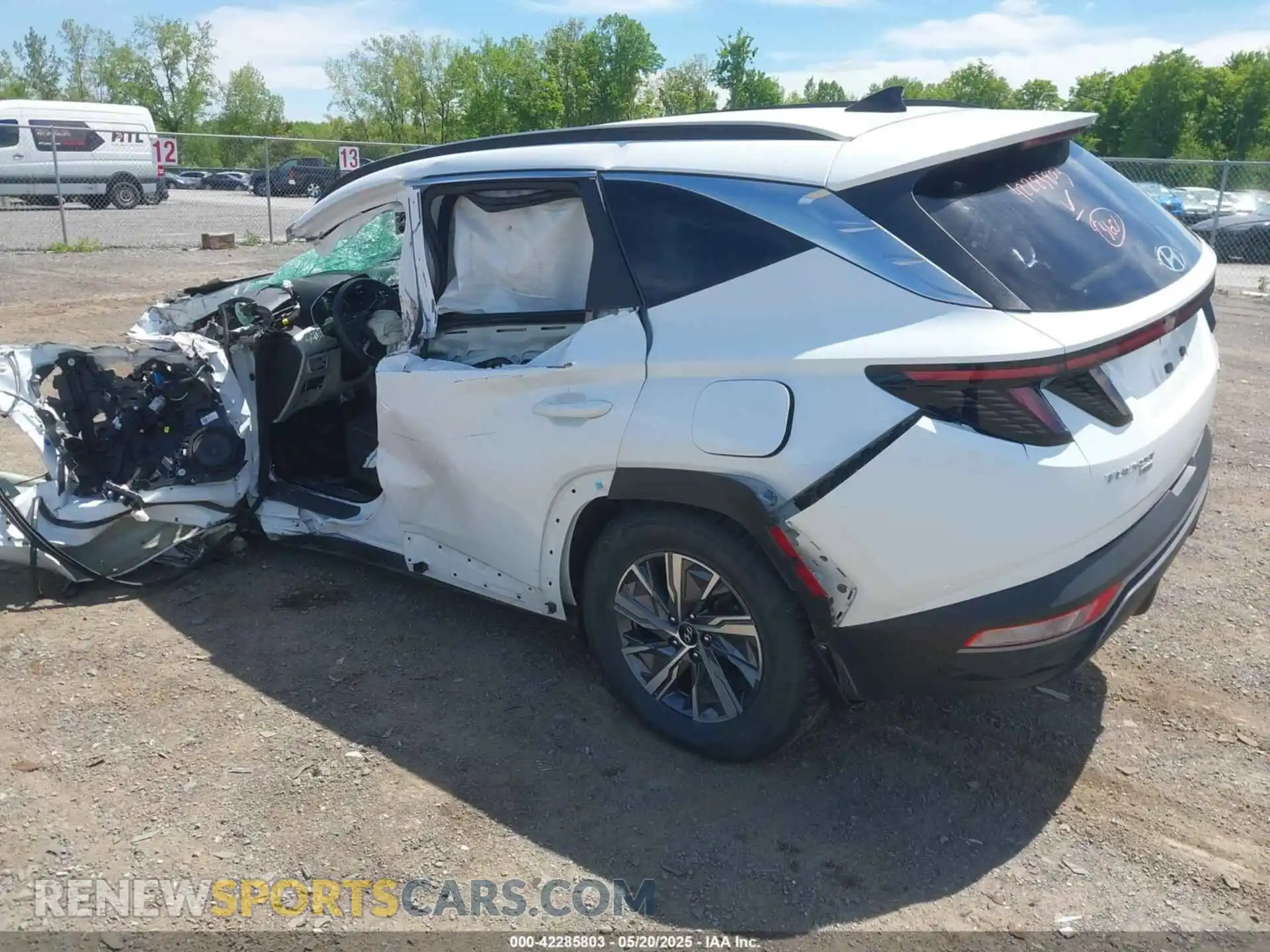 3 Photograph of a damaged car KM8JBCA12NU024674 HYUNDAI TUCSON HYBRID 2022