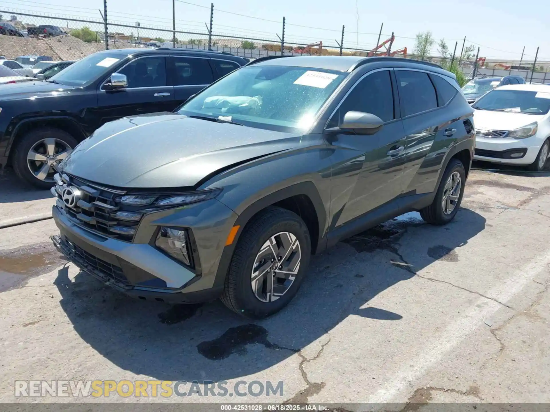 2 Photograph of a damaged car KM8JBDD1XSU273205 HYUNDAI TUCSON HYBRID 2025