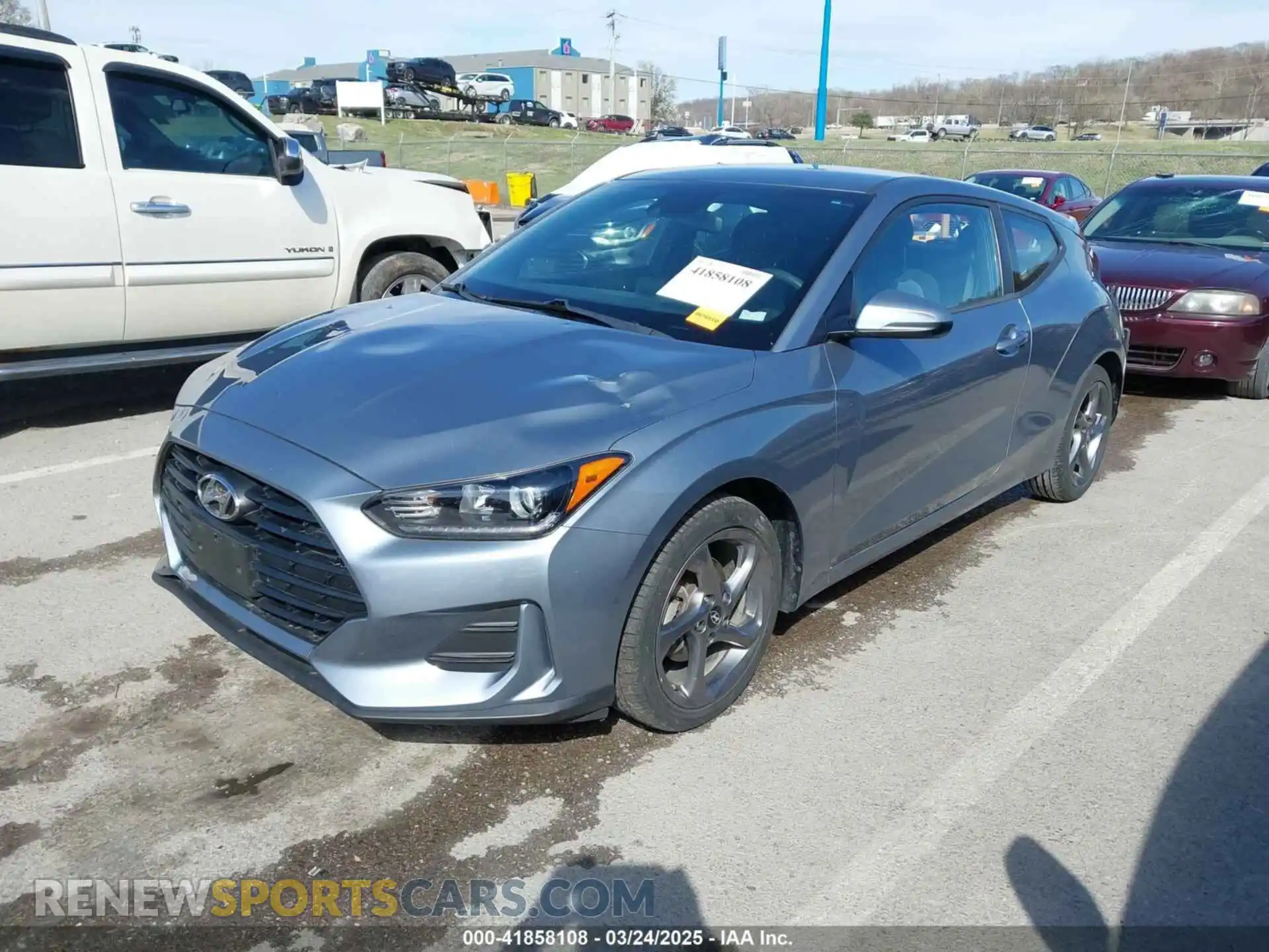 2 Photograph of a damaged car KMHTG6AF8KU010975 HYUNDAI VELOSTER 2019