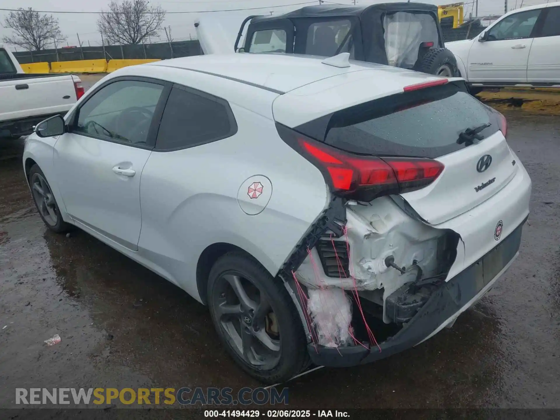 3 Photograph of a damaged car KMHTG6AF8KU019661 HYUNDAI VELOSTER 2019