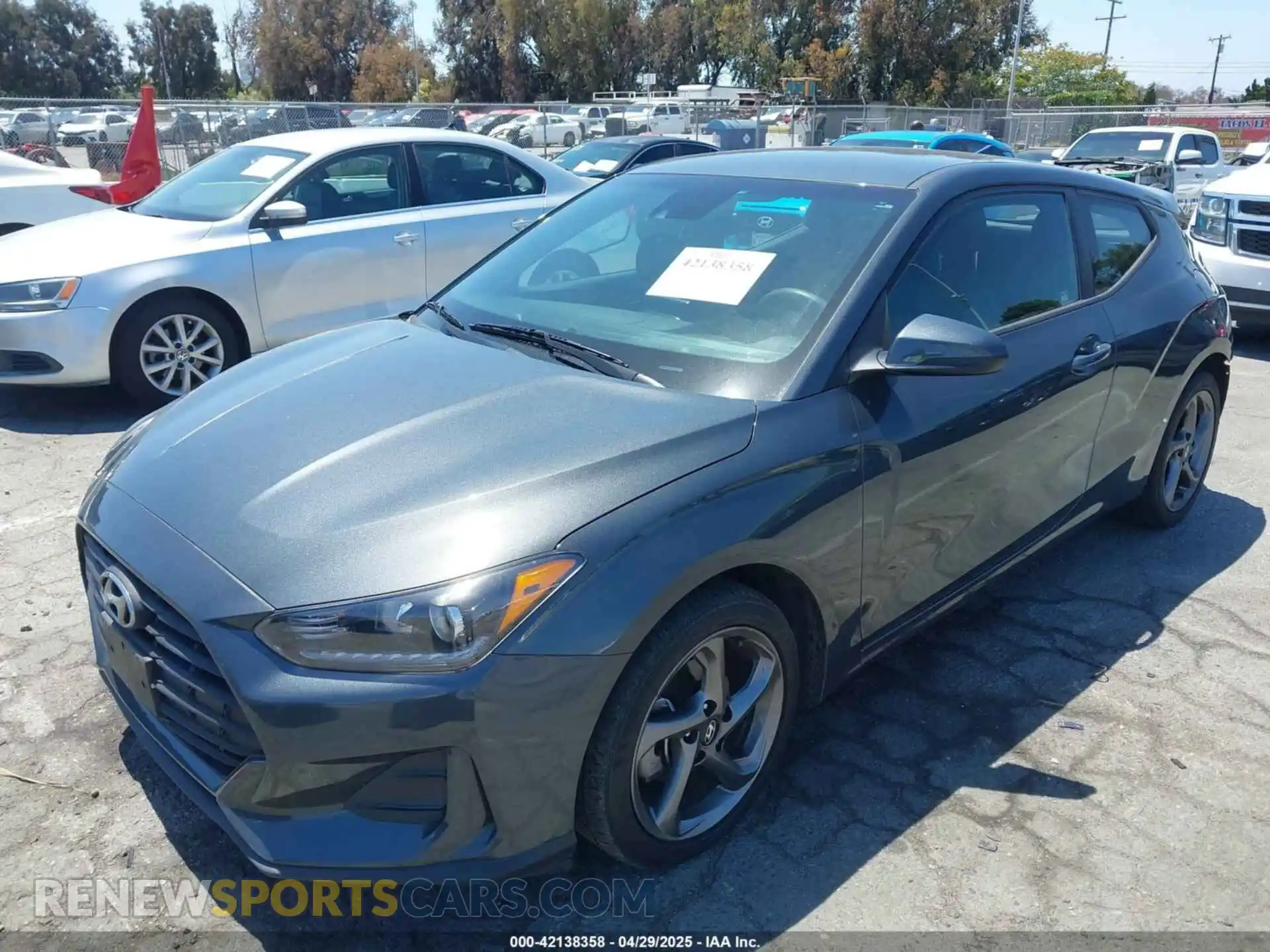 2 Photograph of a damaged car KMHTG6AF2LU024159 HYUNDAI VELOSTER 2020