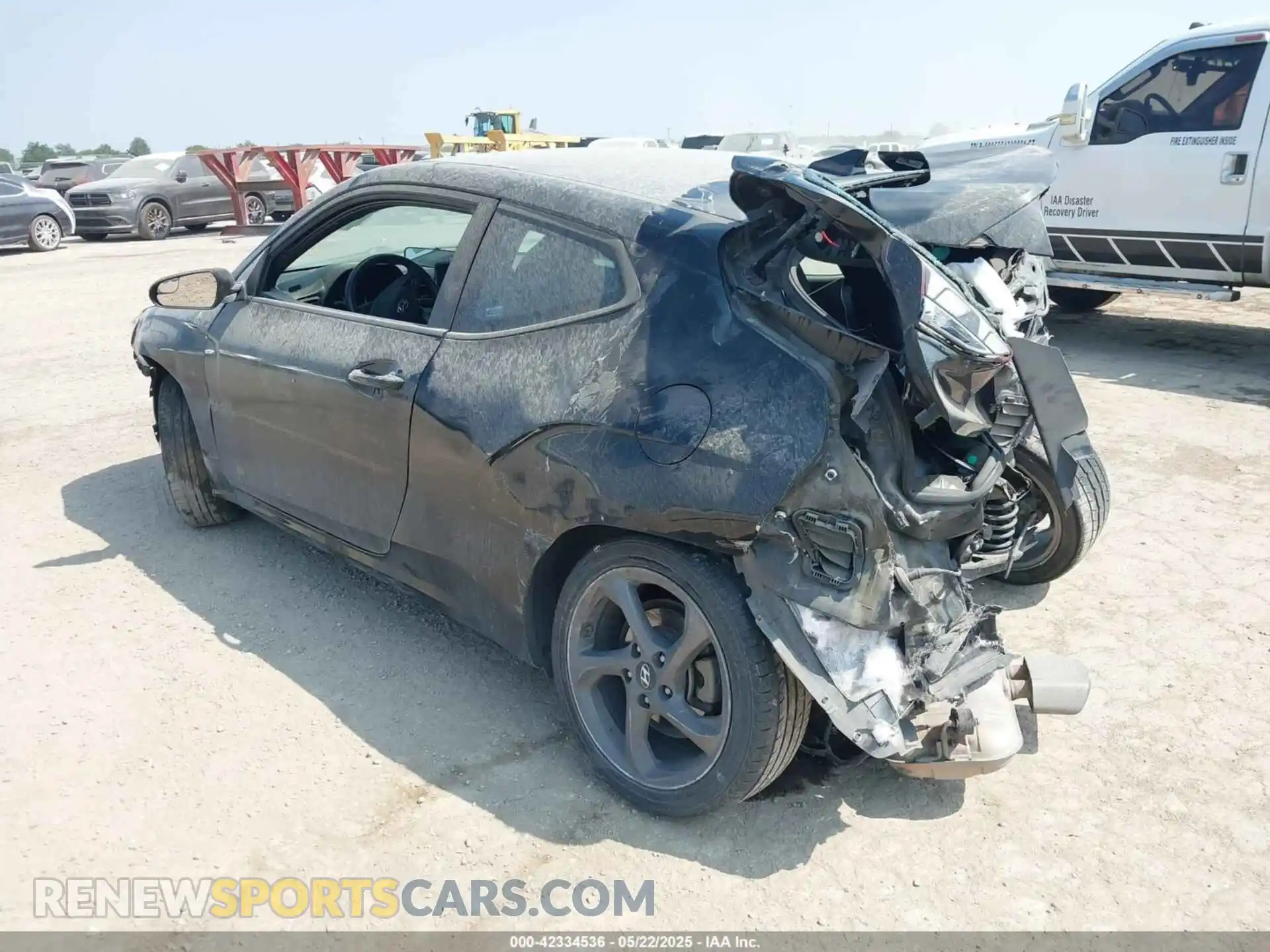 3 fotografías del automóvil dañado KMHTG6AF6LU023144 HYUNDAI VELOSTER 2020