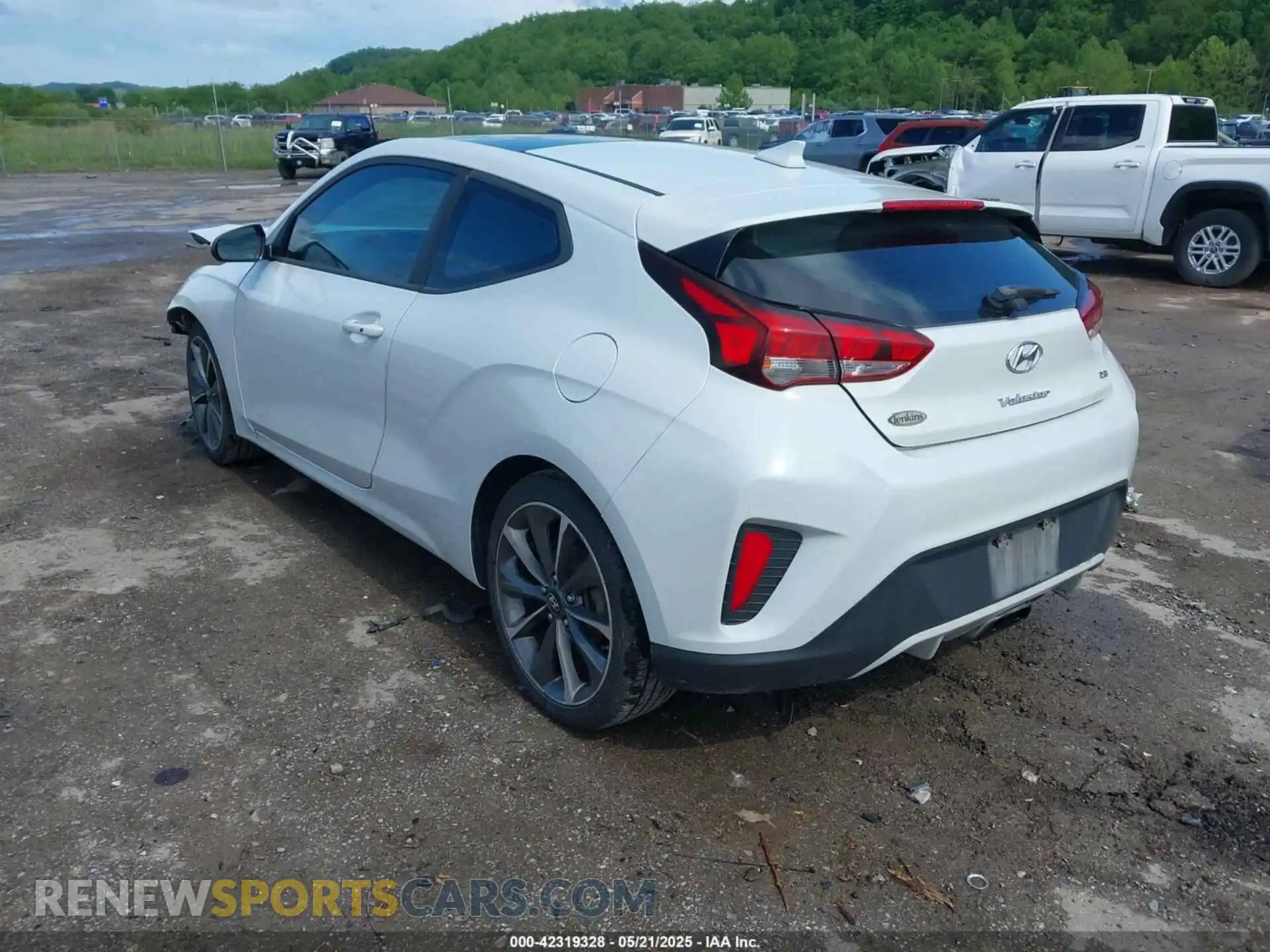 3 Фотография поврежденного автомобиля KMHTG6AF8LU028992 HYUNDAI VELOSTER 2020