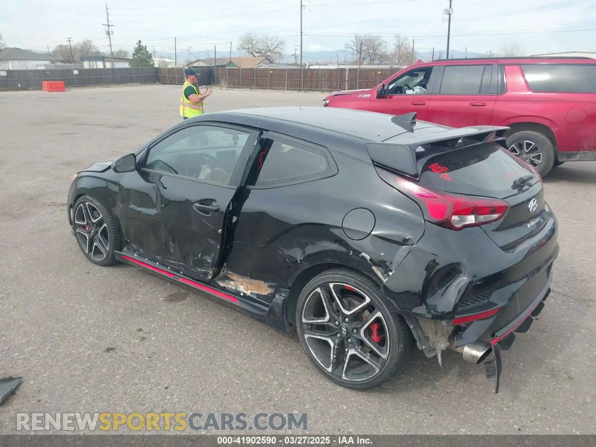 3 fotografías del automóvil dañado KMHT36AH9LU004505 HYUNDAI VELOSTER N 2020