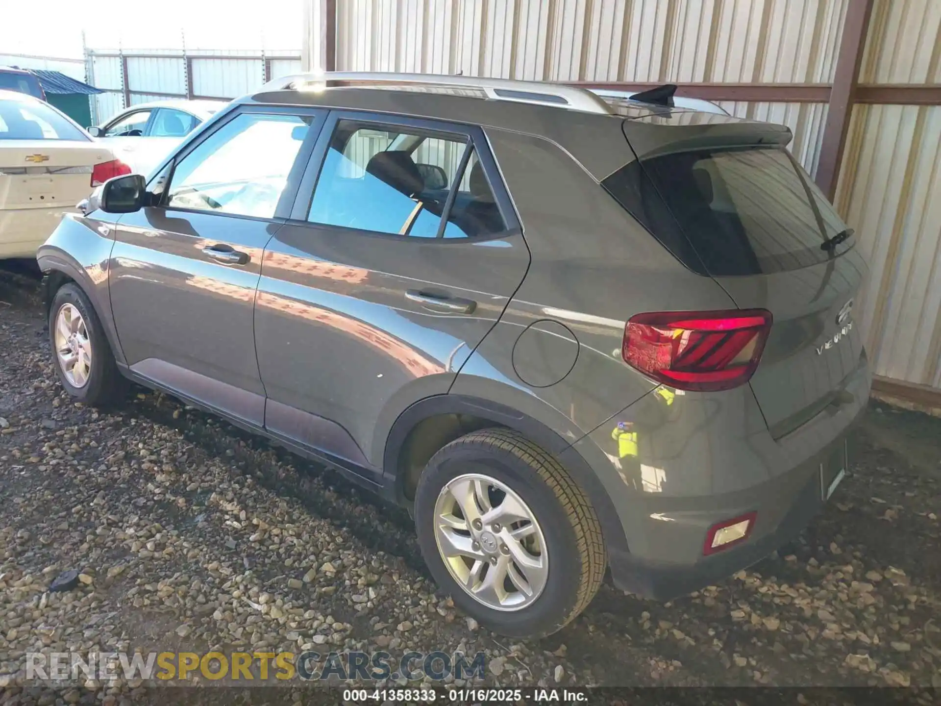 3 Photograph of a damaged car KMHRC8A34LU019052 HYUNDAI VENUE 2020