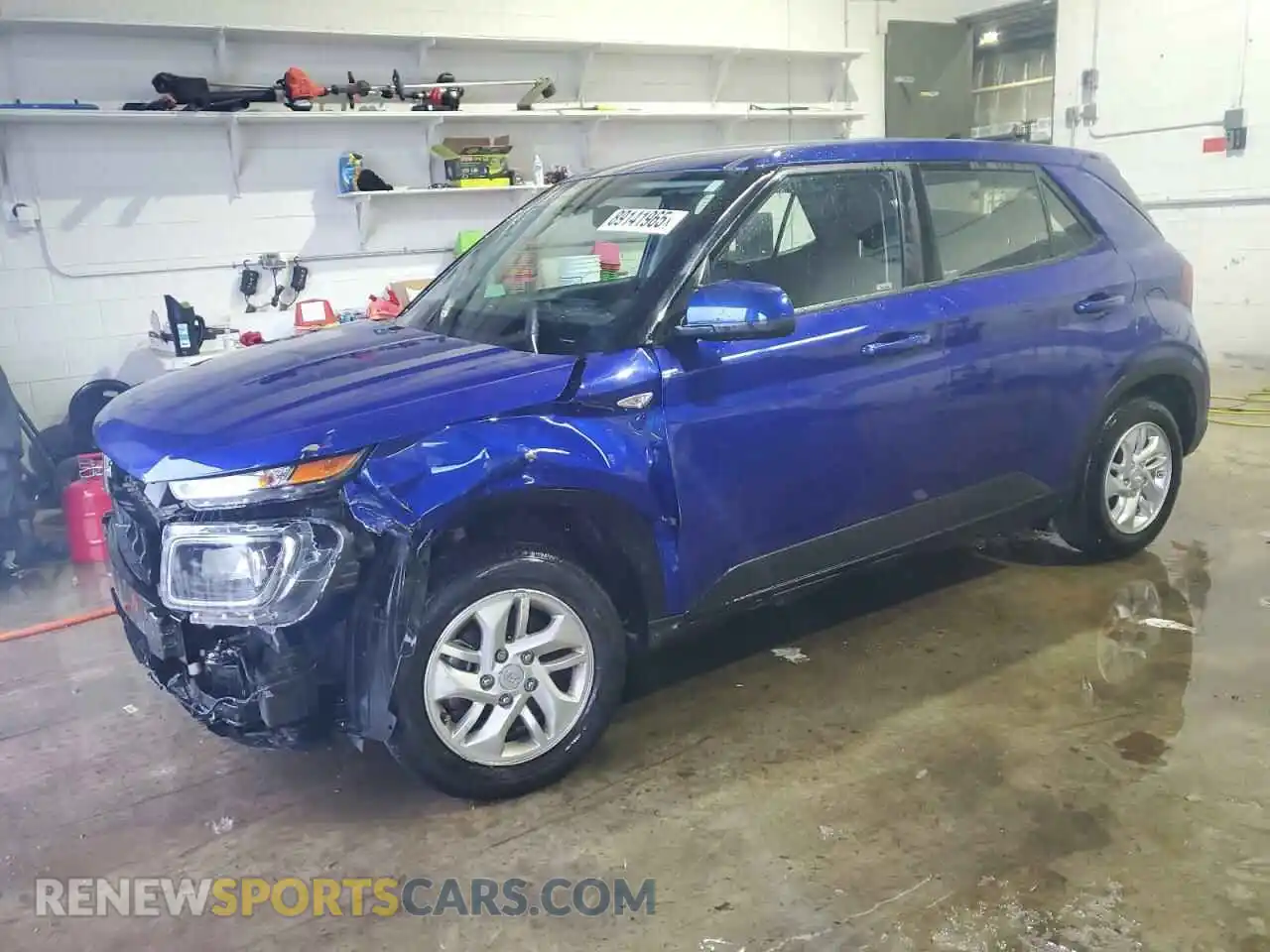 1 Photograph of a damaged car KMHRB8A3XMU078885 HYUNDAI VENUE 2021