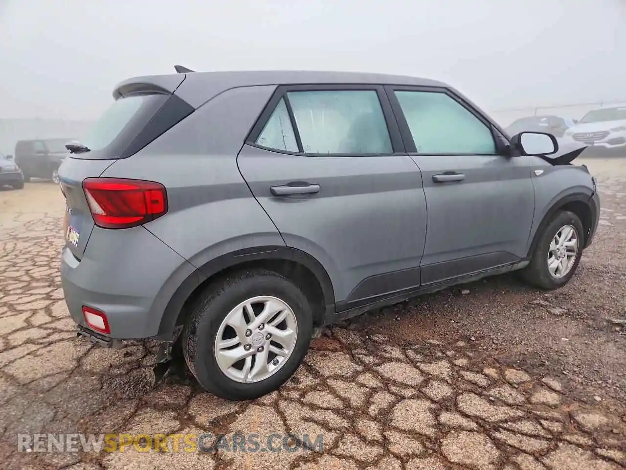 3 Photograph of a damaged car KMHRB8A3XMU127714 HYUNDAI VENUE 2021