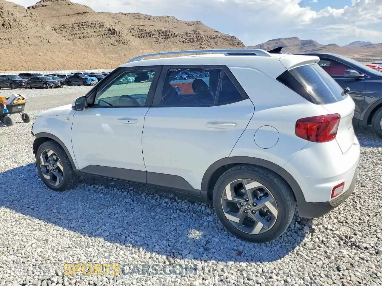 2 Фотография поврежденного автомобиля KMHRC8A31MU084992 HYUNDAI VENUE 2021