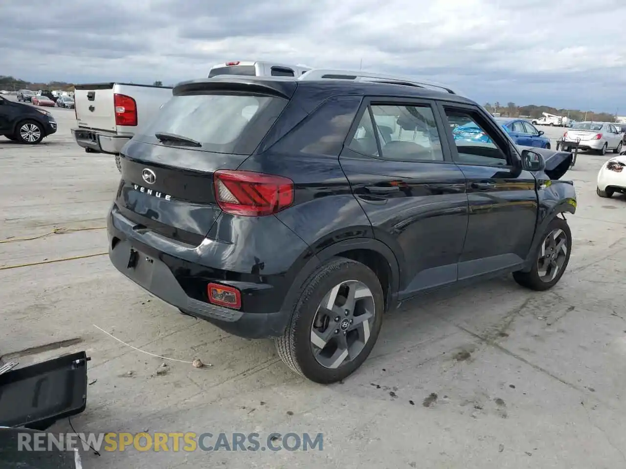 3 Photograph of a damaged car KMHRC8A31MU127923 HYUNDAI VENUE 2021