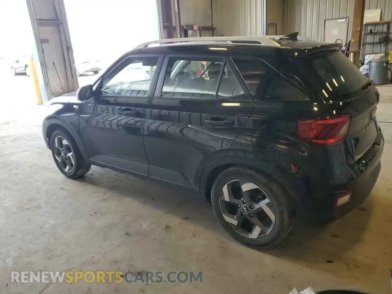 2 Photograph of a damaged car KMHRC8A35MU106279 HYUNDAI VENUE 2021