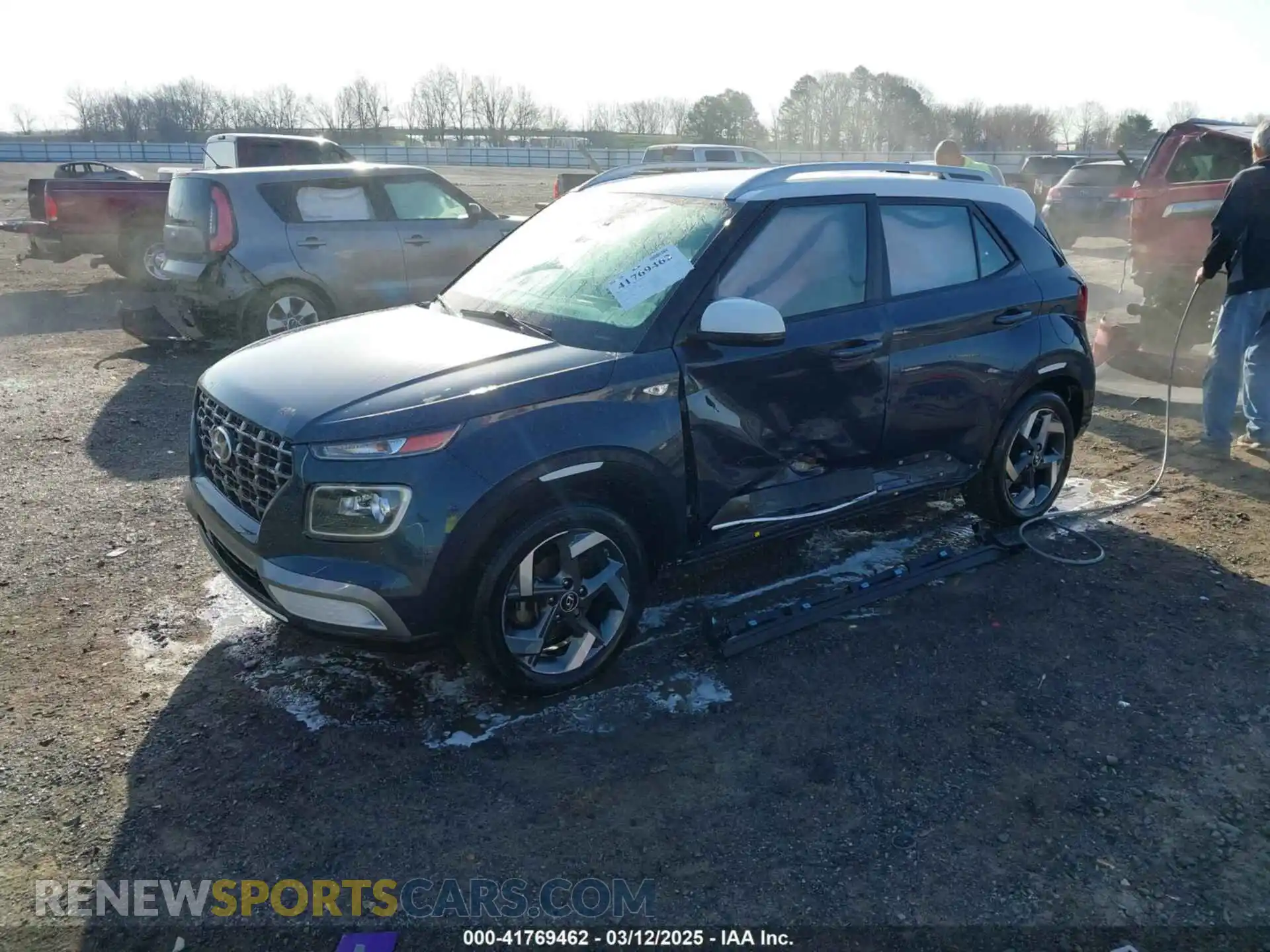 2 Photograph of a damaged car KMHRC8A39MU082116 HYUNDAI VENUE 2021
