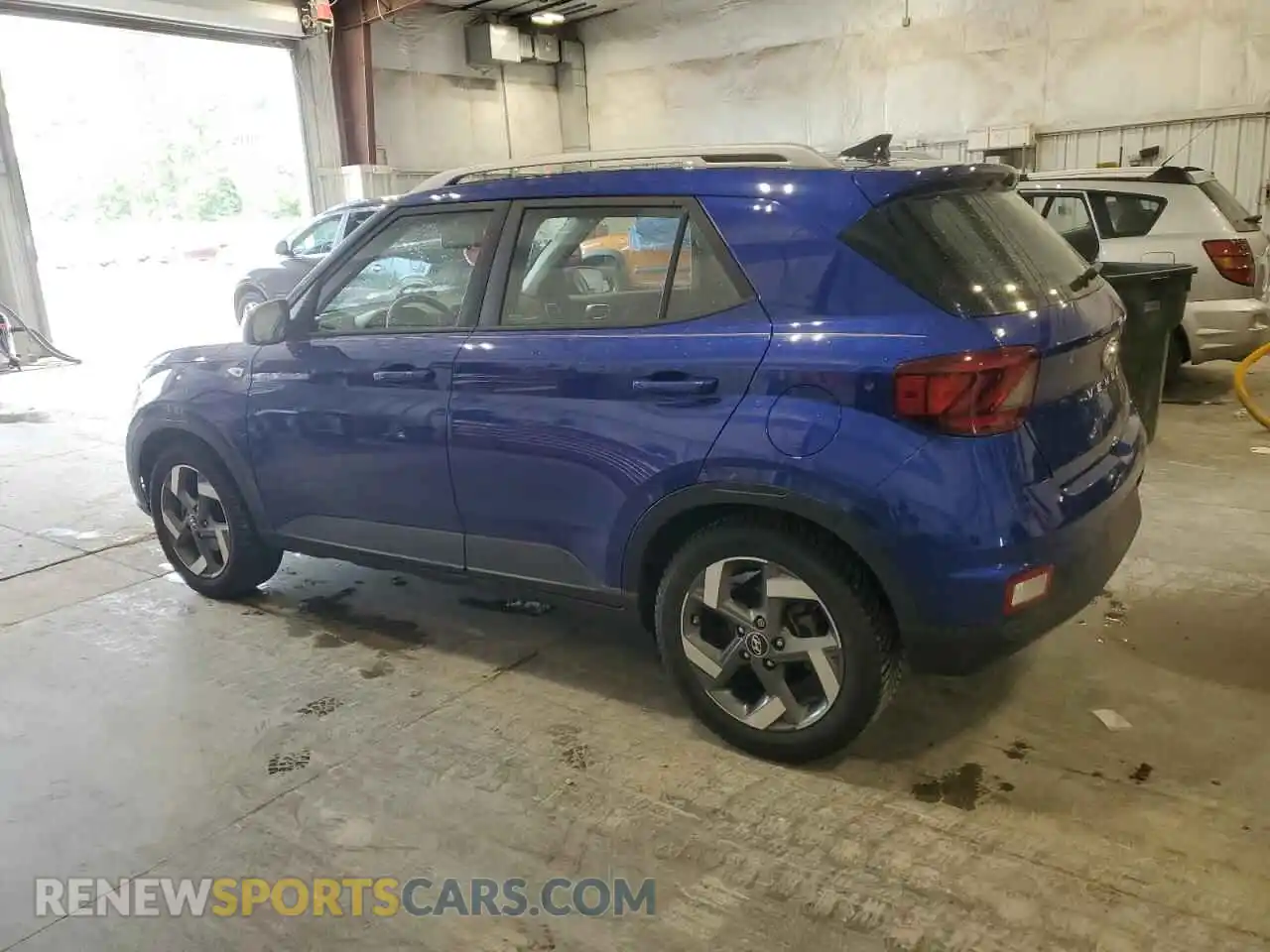 2 Photograph of a damaged car KMHRC8A39MU109542 HYUNDAI VENUE 2021