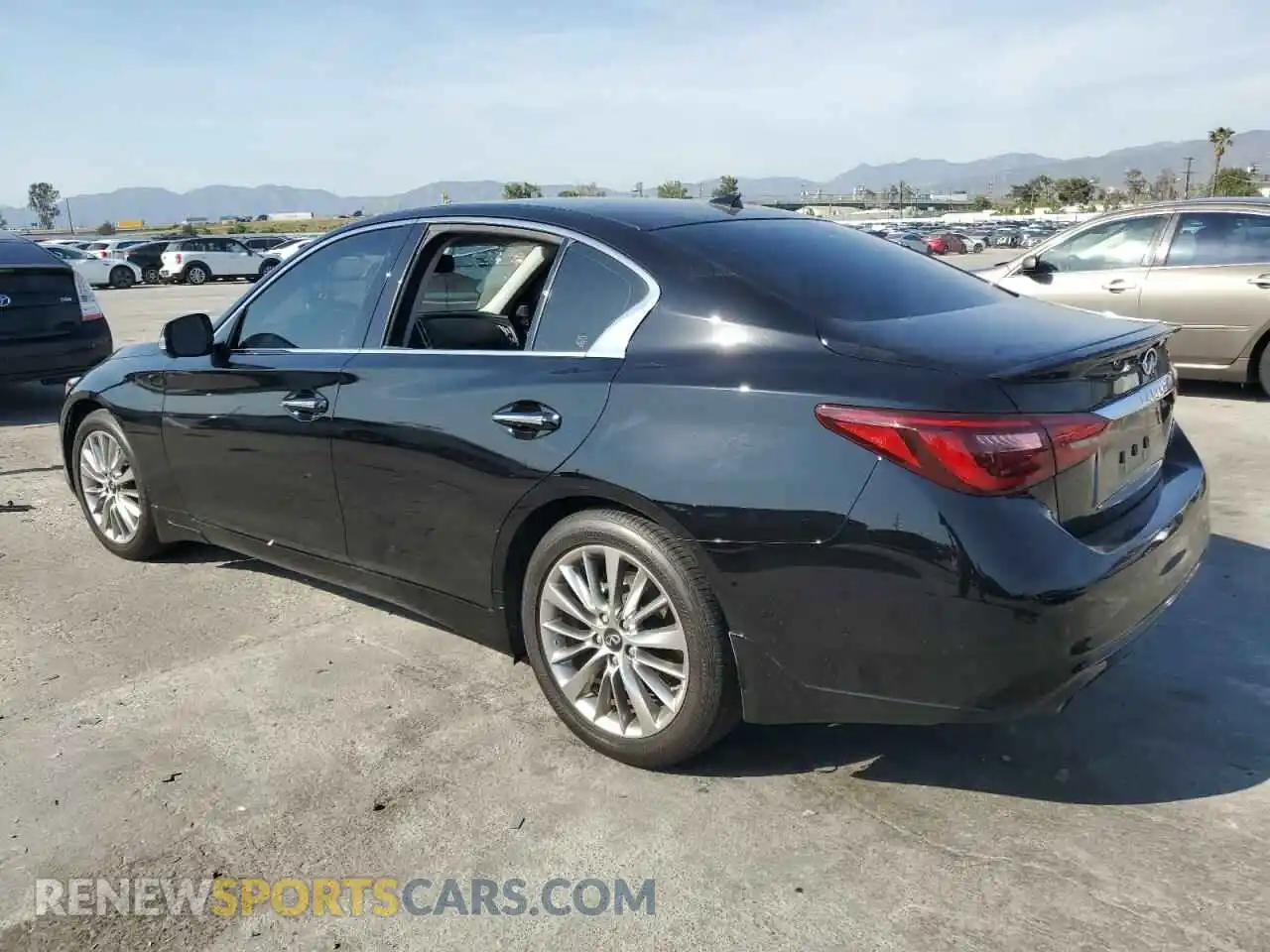 2 fotografías del automóvil dañado JN1EV7BP7PM511284 INFINITI Q50 2023