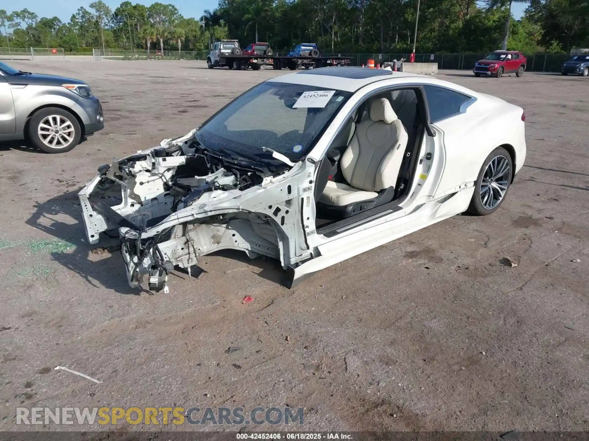 2 fotografías del automóvil dañado JN1EV7EK2LM340471 INFINITI Q60 2020