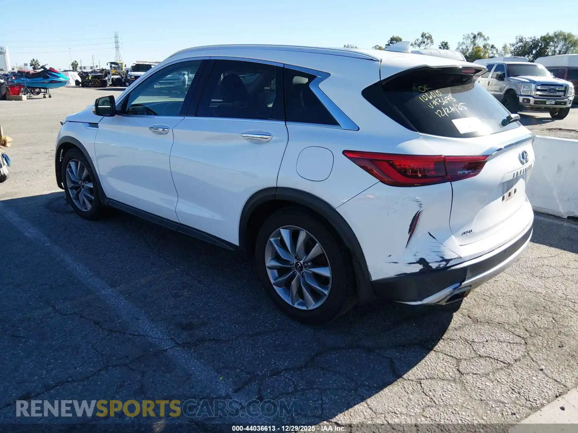 3 Photograph of a damaged car 3PCAJ5BA0MF103673 INFINITI QX50 2021