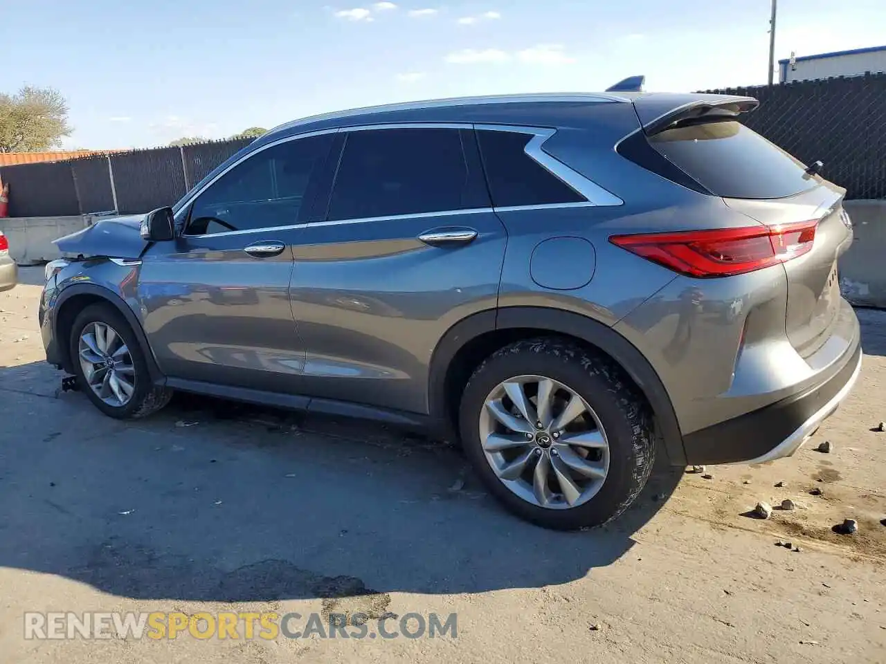 2 Photograph of a damaged car 3PCAJ5BA1MF124001 INFINITI QX50 2021