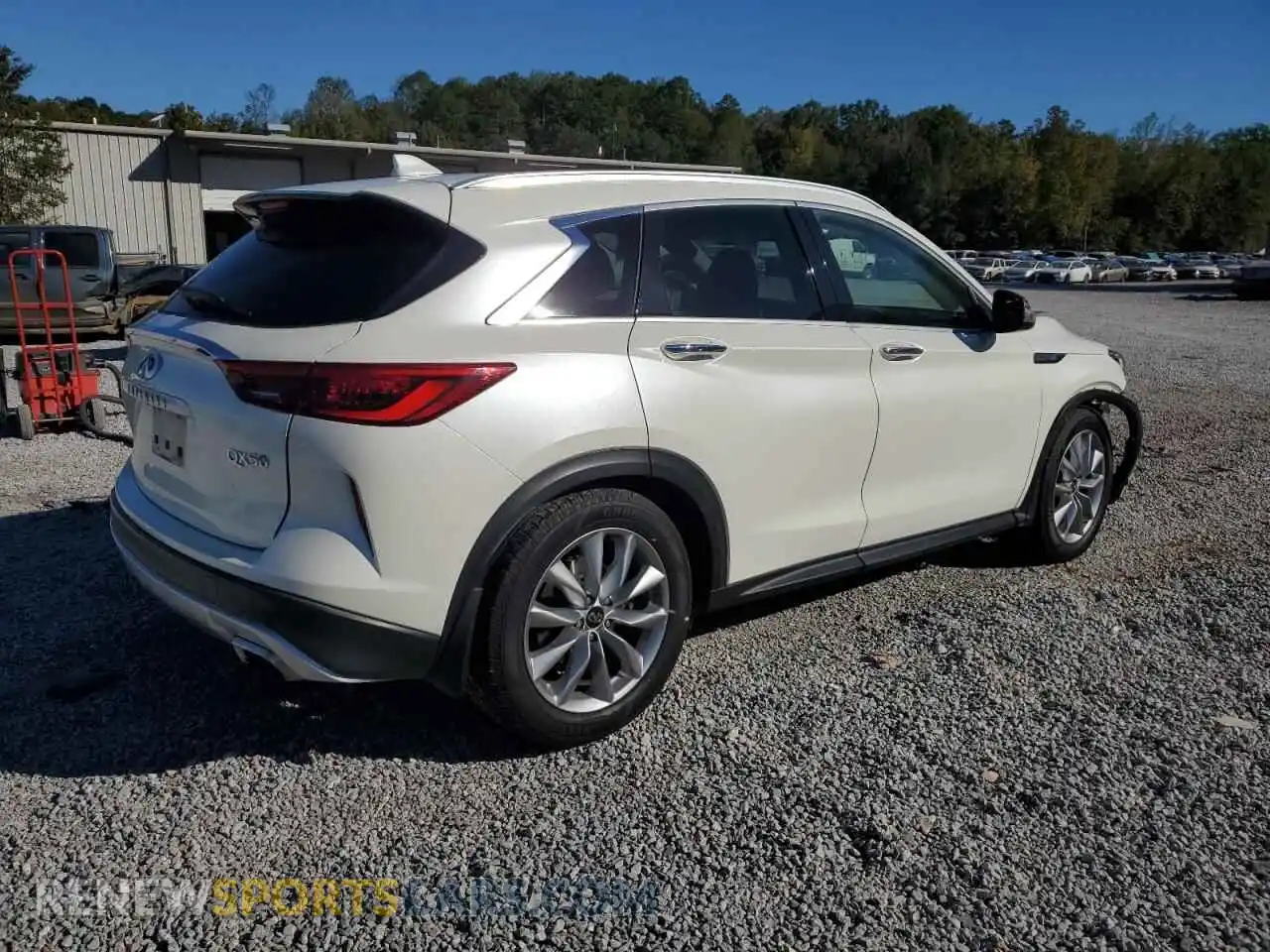 3 Photograph of a damaged car 3PCAJ5BA4MF101635 INFINITI QX50 2021